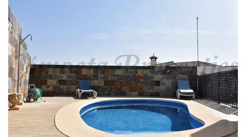 Foto 3 de Casa o chalet en venta en Avda Pescia - Ctra de Frigiliana, Nerja