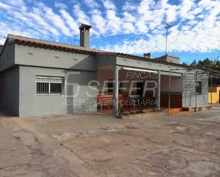 Exterior view of Country house for sale in L'Alcora  with Swimming Pool