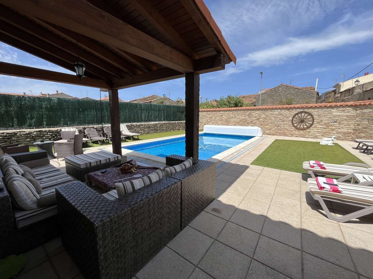 Swimming pool of House or chalet for sale in Sobradillo  with Air Conditioner, Heating and Private garden