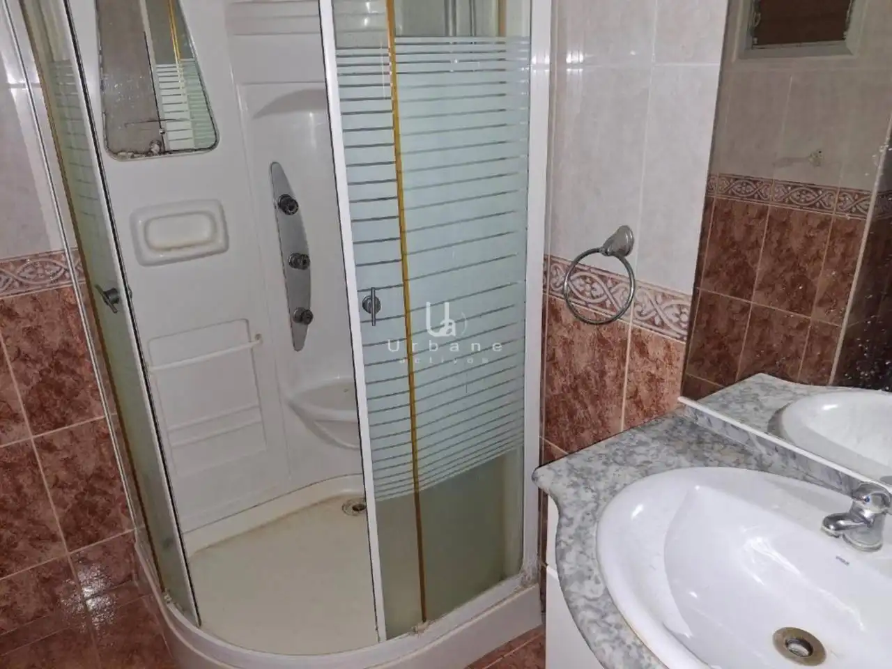 Piso en venta en Calle Vicente Puchol, El Castellar i l'Oliverar