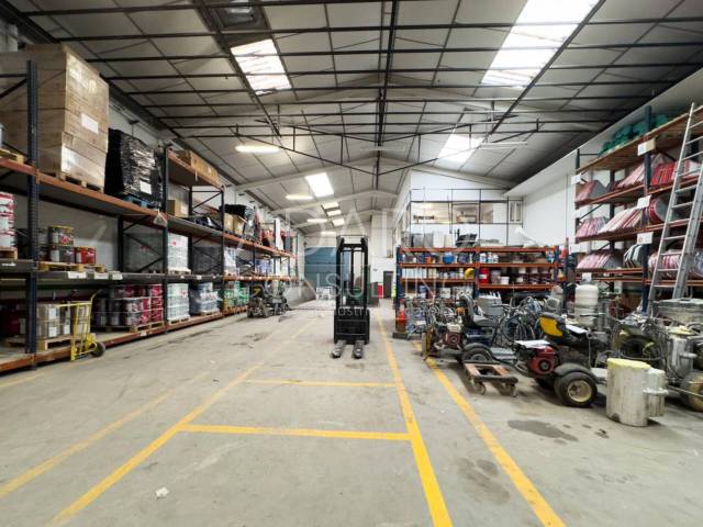 Nave industrial en Venta en Castilla en Montserrat - Parque Empresarial