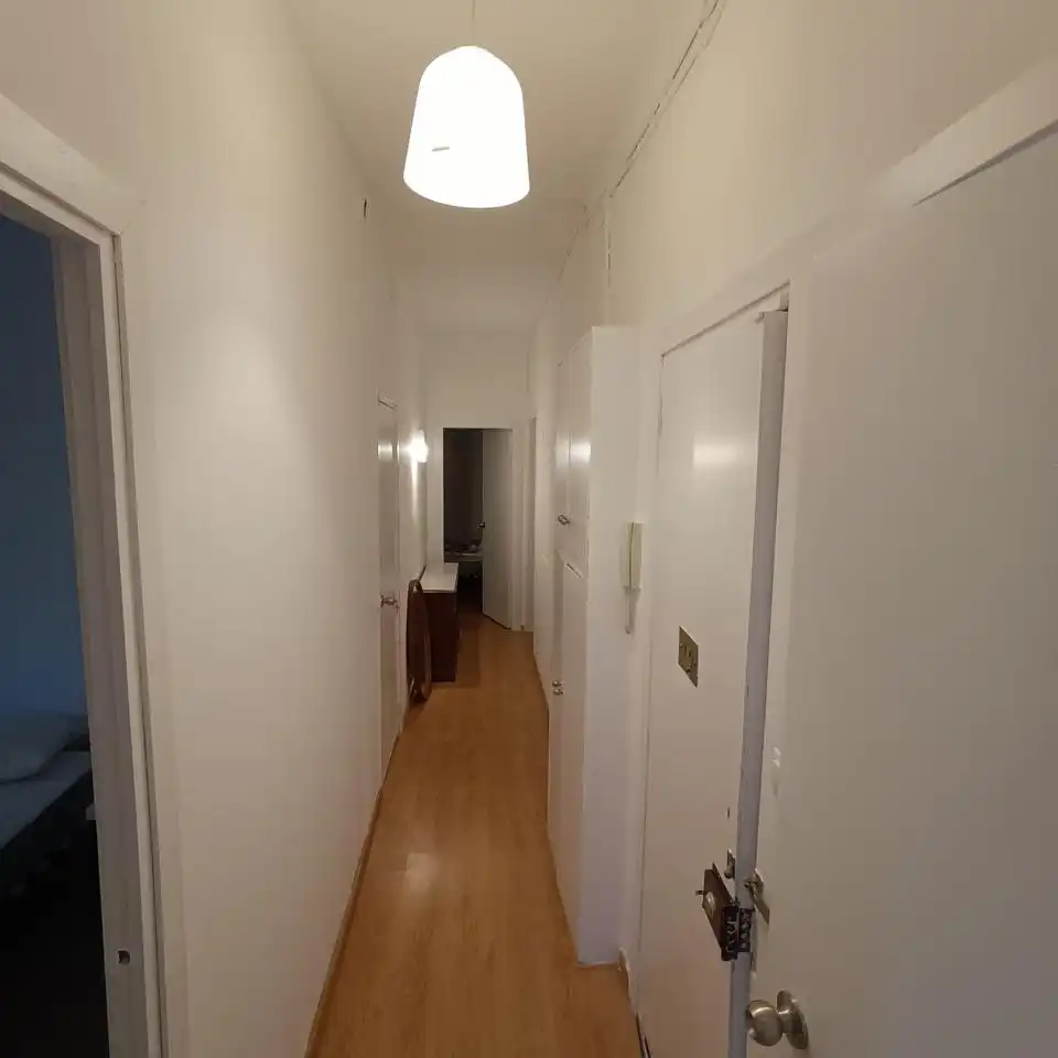Piso en venta en Barcelona con Parquet, Trastero y Amueblado