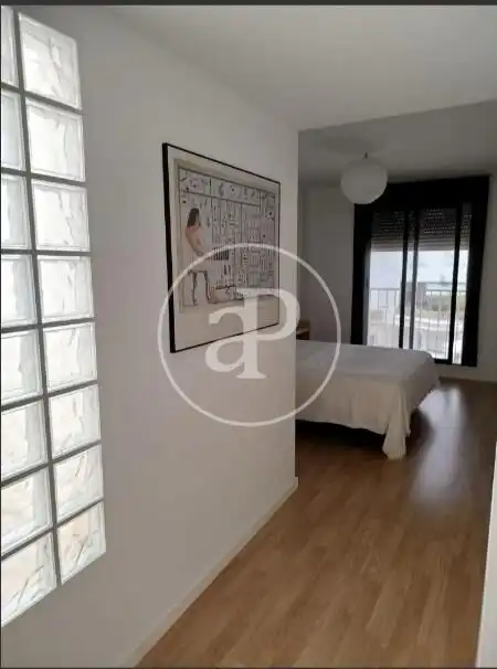Schlafzimmer von Wohnung zur Miete in Valencia mit Klimaanlage und Heizung