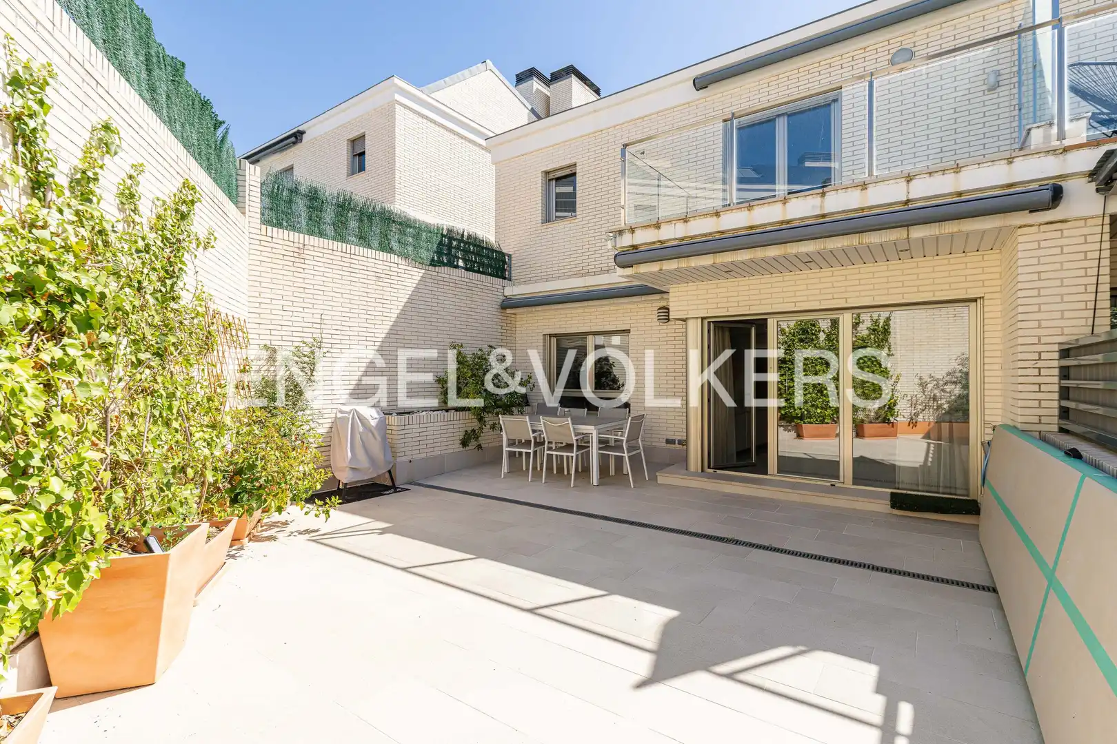 Terrace of Detached homes for rent in Boadilla del Monte  with Air Conditioner, Heating and Parquet flooring