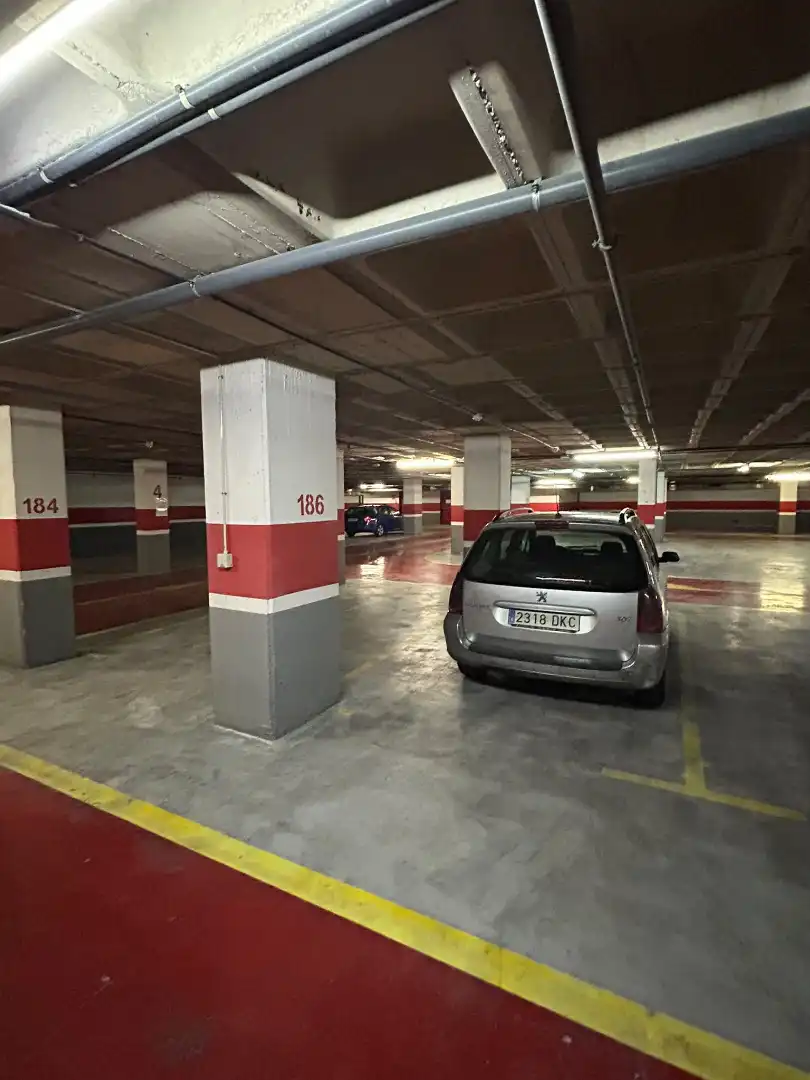 Double with lift for sale in Avinguda de Francesc Macià 45, imagen 21