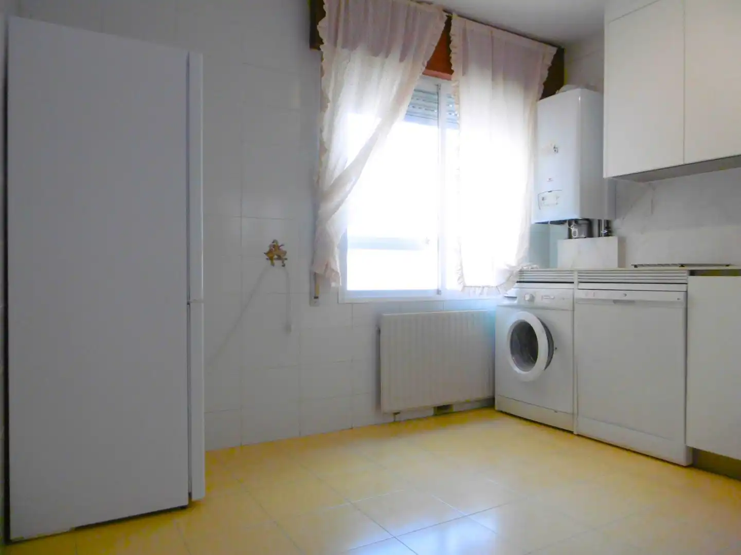 Cocina de Piso de alquiler en Valladolid con Calefacción