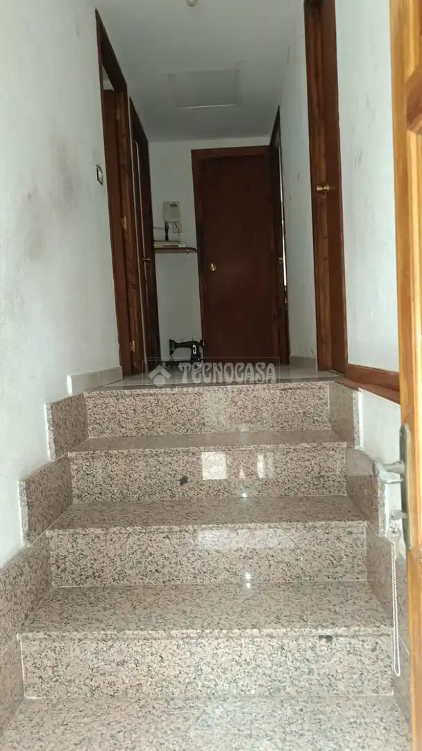 Houses for sale in Murias de Paredes