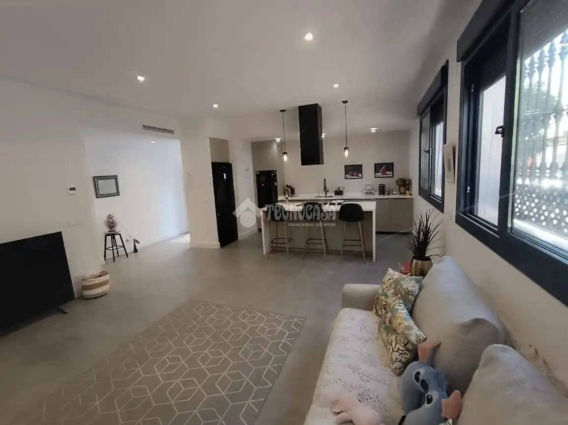 Sala de estar de Piso en venta en Sevilla con Aire acondicionado