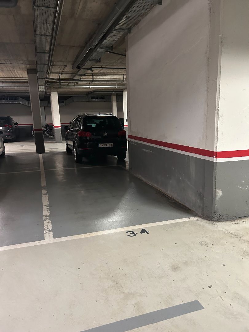 Garaje de alquiler en Carrer d'Osi, 18, Sarrià, Sarrià - Sant Gervasi