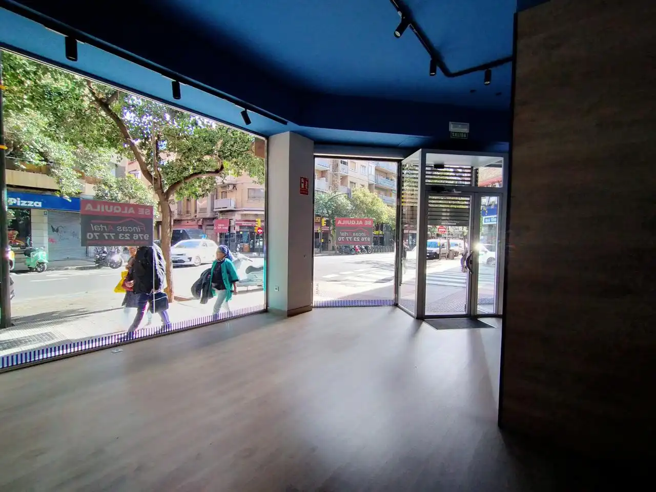 Local comercial de lloguer a Calle Tomás Bretón, imagen 19