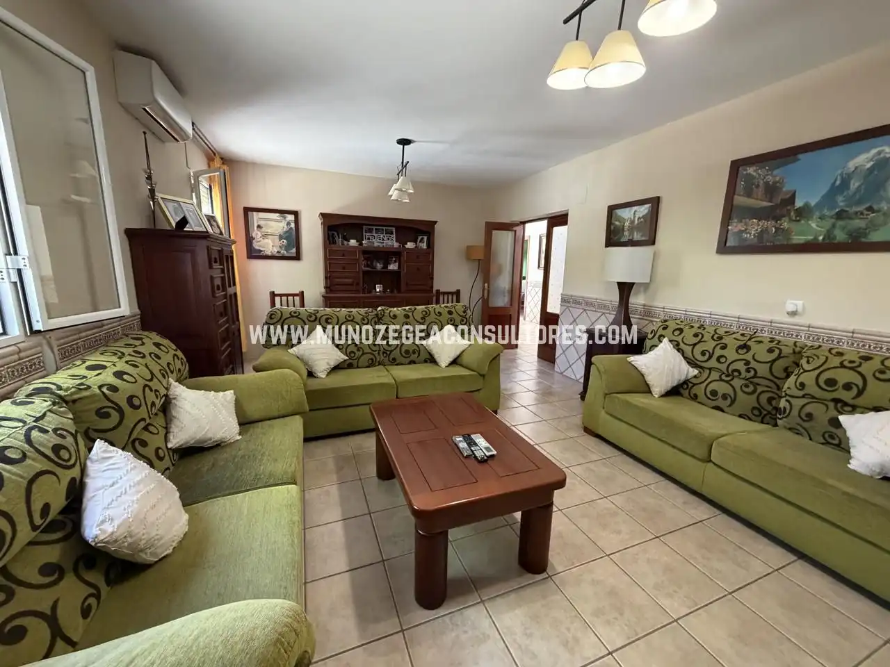 Living room of Houses for sale in Lucena  with Air Conditioner, Private garden and Terrace