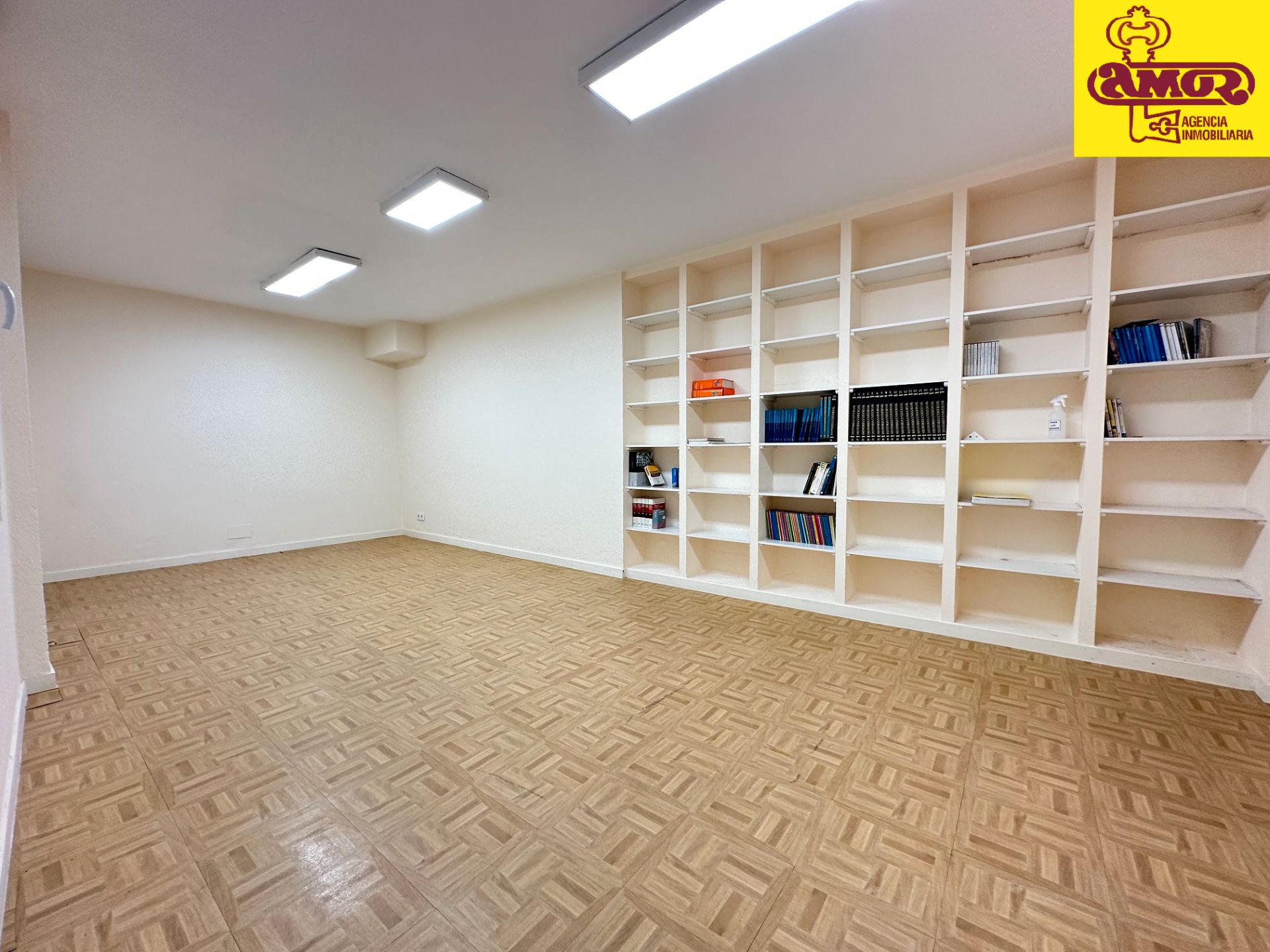 Oficina en venda en Santiago de Compostela 