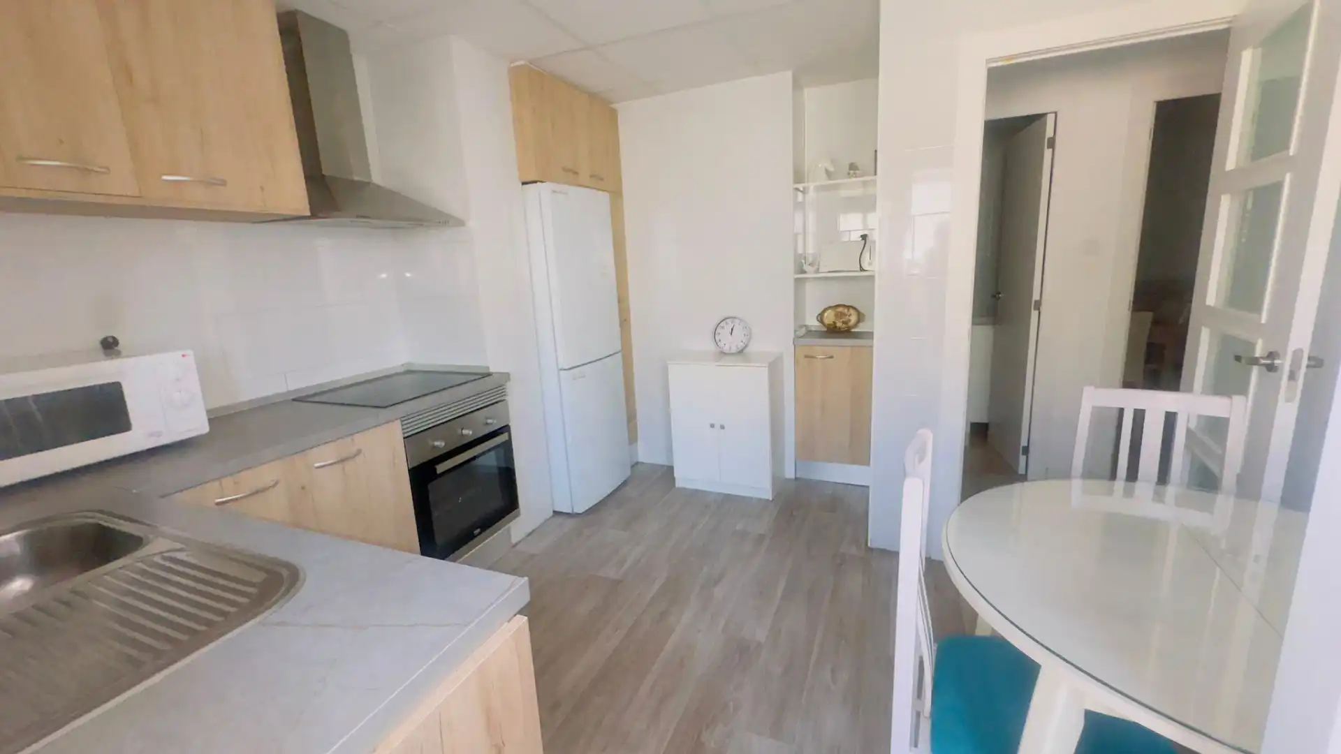 Piso con terraza en venta en Avenida Ramón y Cajal 47, imagen 11