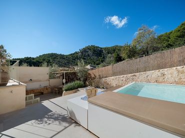 Terraced house with balcony for sale in Selva