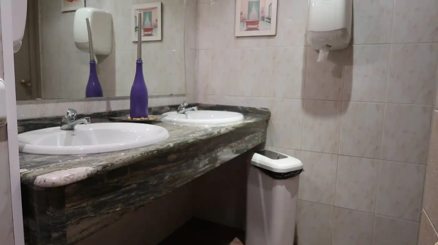Local comercial en venta en Zona Hospital, imagen 11