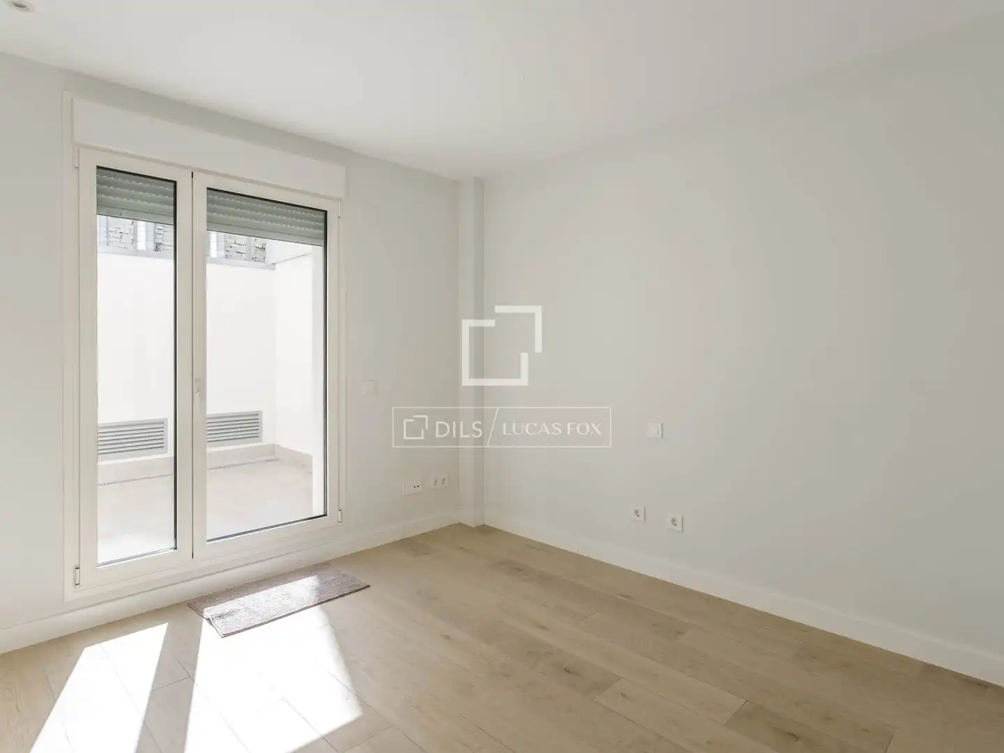 Bedroom of Flat for rent in Madrid  with Air Conditioner, Heating and Parquet flooring