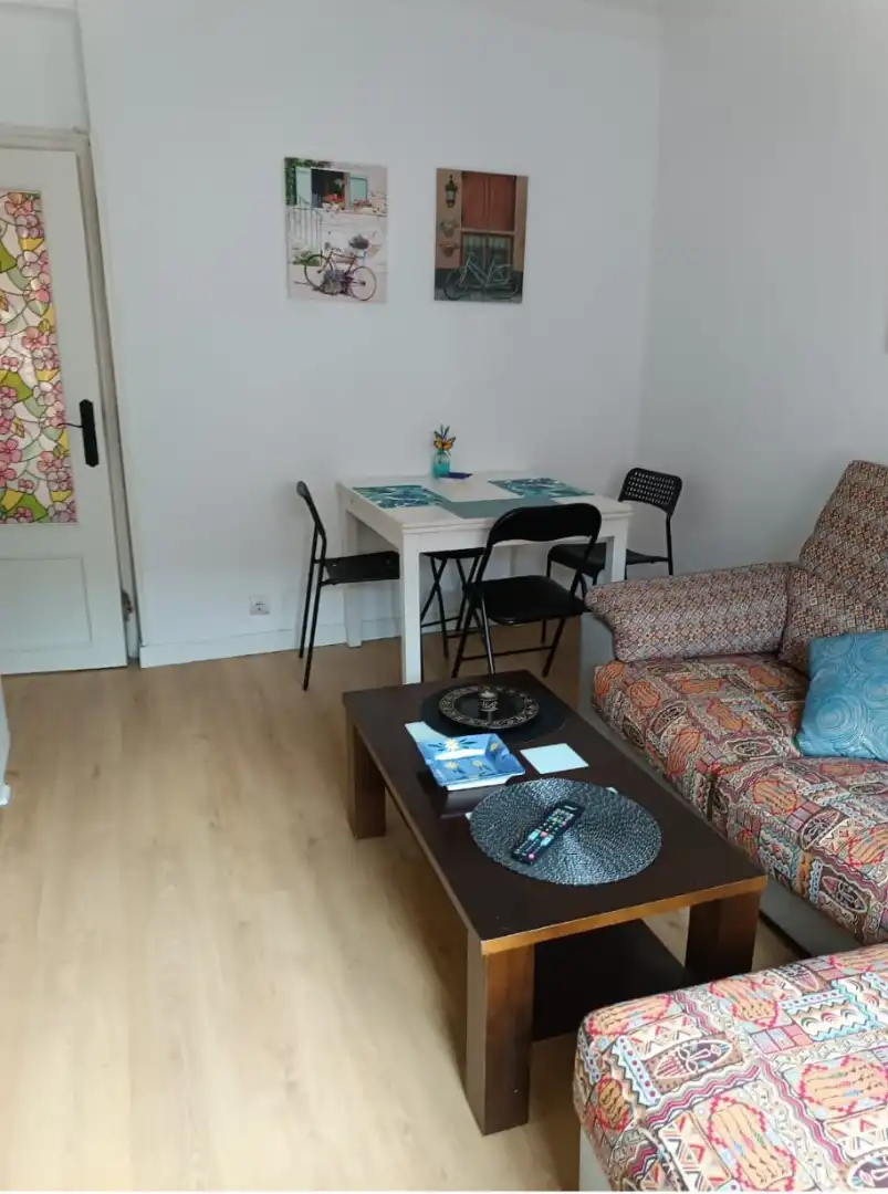 Sala d'estar de Pis en venda en Santander amb Calefacció i Moblat