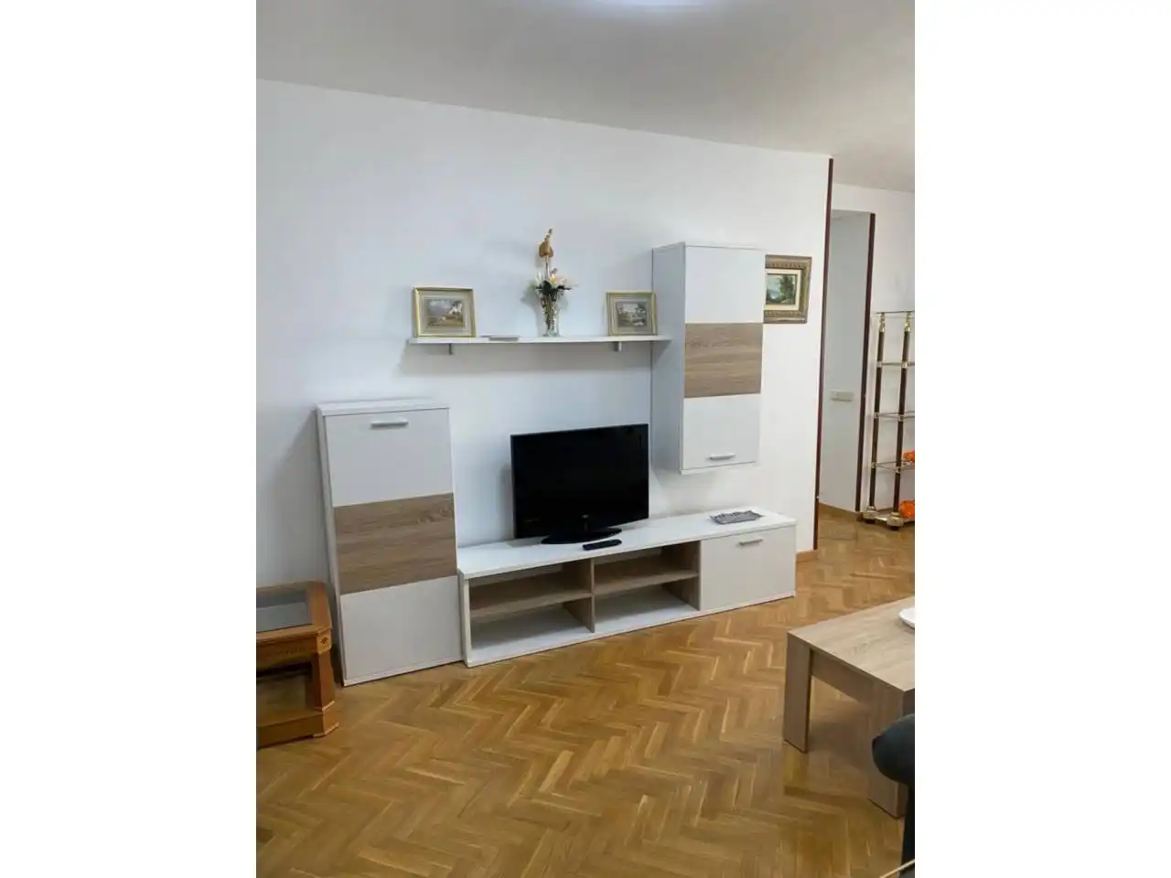 Sala de estar de Piso de alquiler en Ocaña con Calefacción, Jardín privado y Parquet