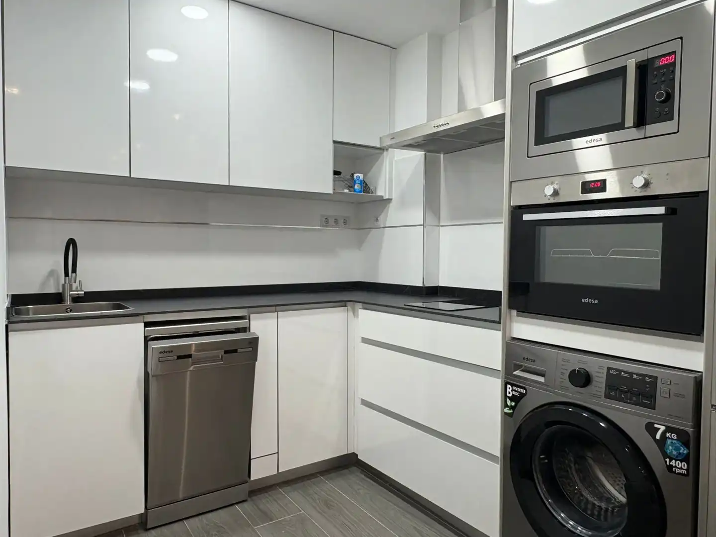Cocina de Piso de alquiler en Madrid con Aire acondicionado