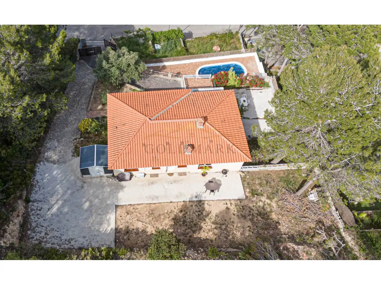 Vista exterior de Casa o xalet en venda en Corbera de Llobregat amb Aire condicionat, Jardí privat i Terrassa
