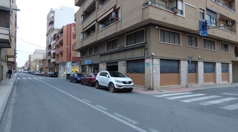 Local Comercial amplio en calle Lamberto Amat