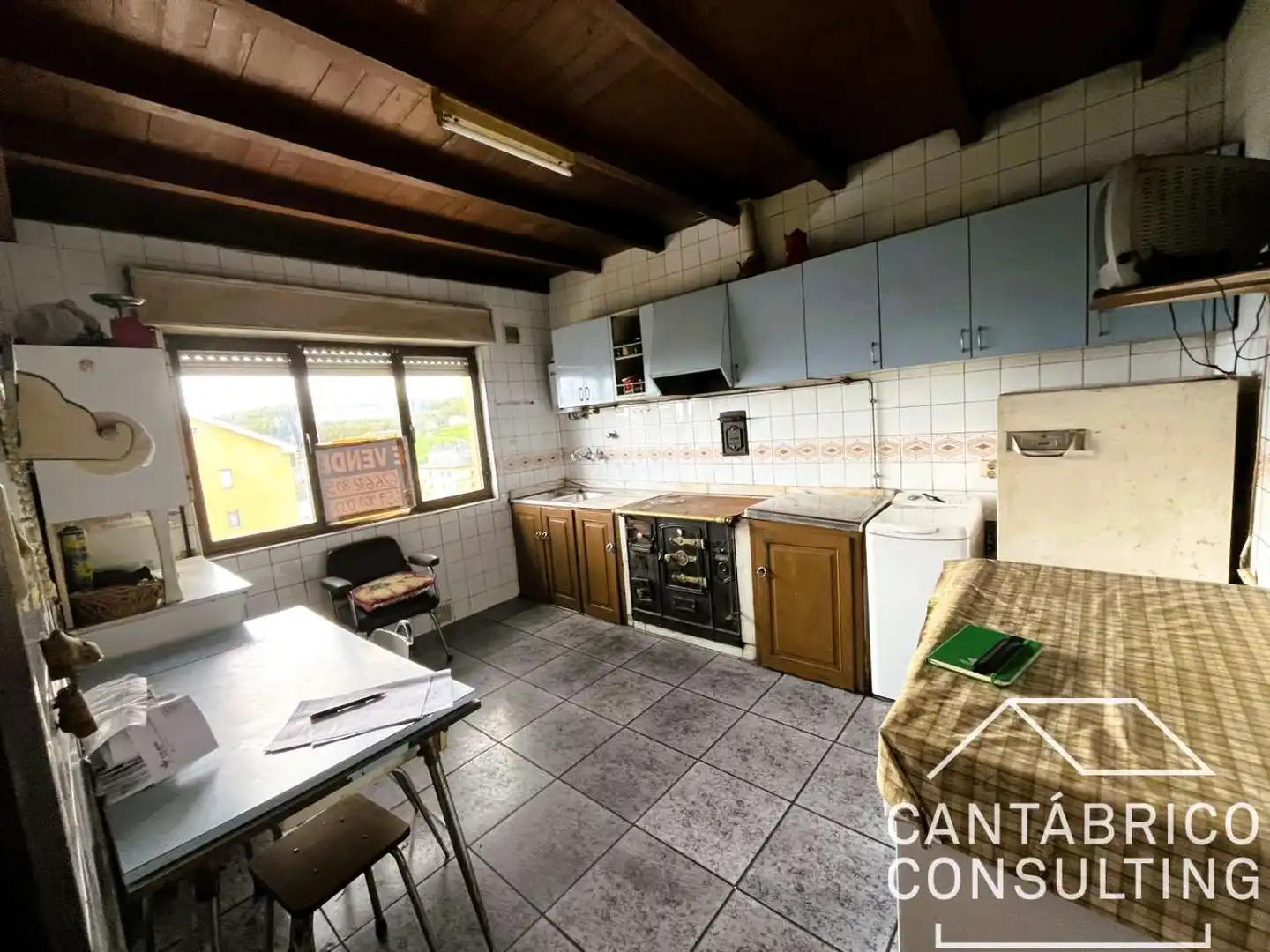 Cocina de Casa adosada en venta en San Martín de Oscos con Terraza