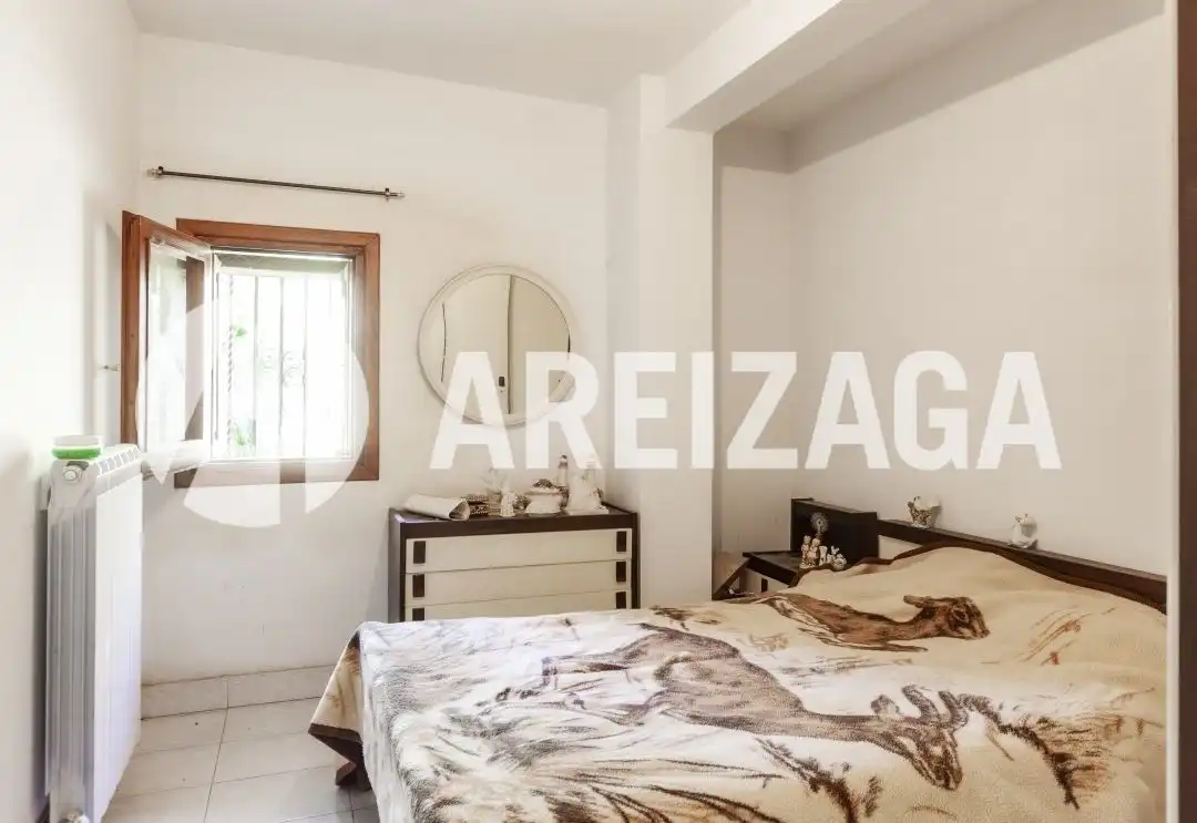 Bedroom of Houses for sale in Donostia - San Sebastián   with Heating, Private garden and Storage room