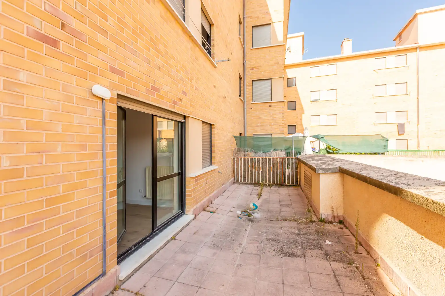 Vista exterior de Pis en venda en  Pamplona / Iruña amb Calefacció, Parquet i Terrassa