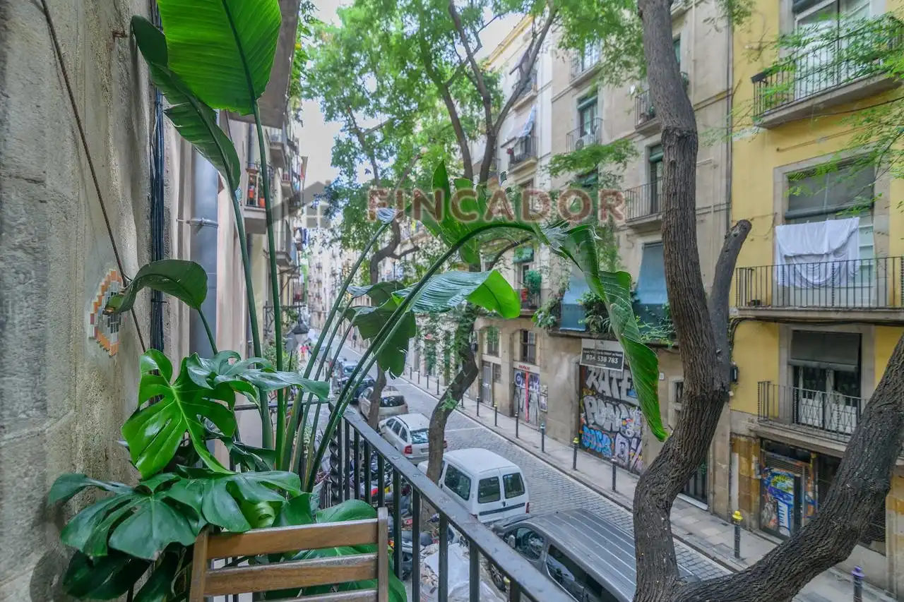 Vista exterior de Piso en venta en Barcelona con Aire acondicionado, Calefacción y Parquet