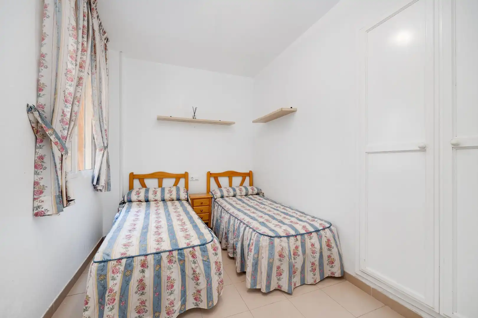 Bungalow with pool for sale in Calle Ramón Rubial Cavias, imagen 16