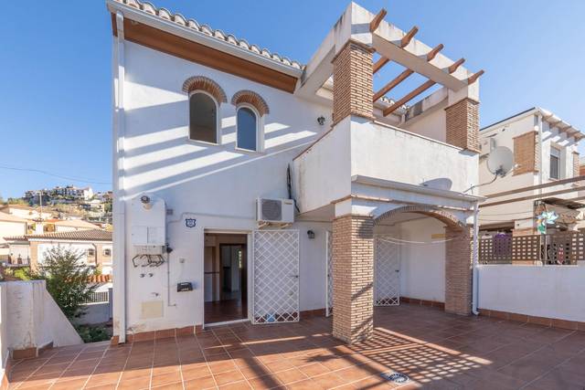 Casa adosada en Venta en Calle SAN JOSE, 12 en Cenes de la Vega