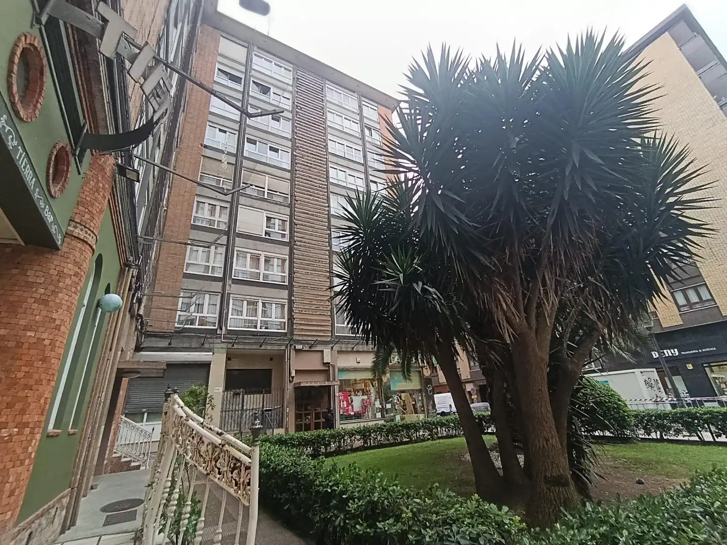 Vista exterior de Piso en venta en Este