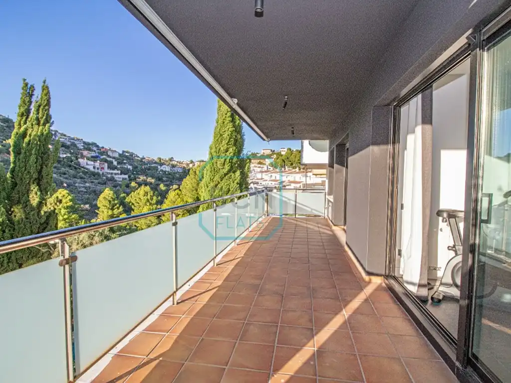 Terrasse von Haus oder Chalet zum Verkauf in Calafell mit Klimaanlage, Schwimmbad und Balkon