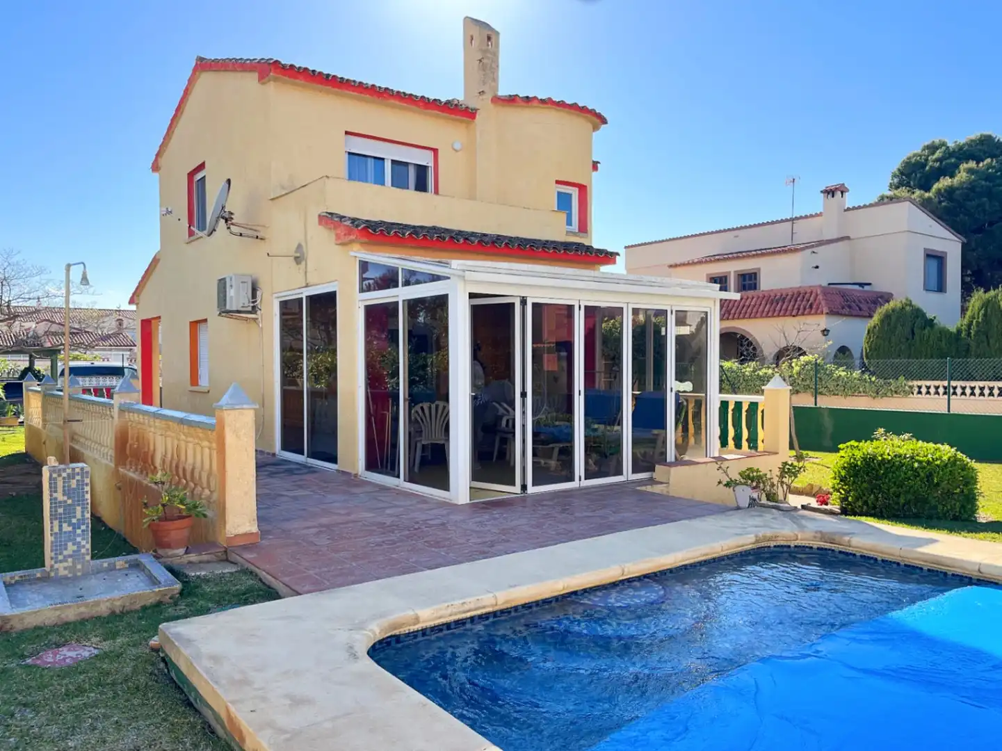 Piscina de Casa o chalet en venta en Dénia con Calefacción, Terraza y Piscina