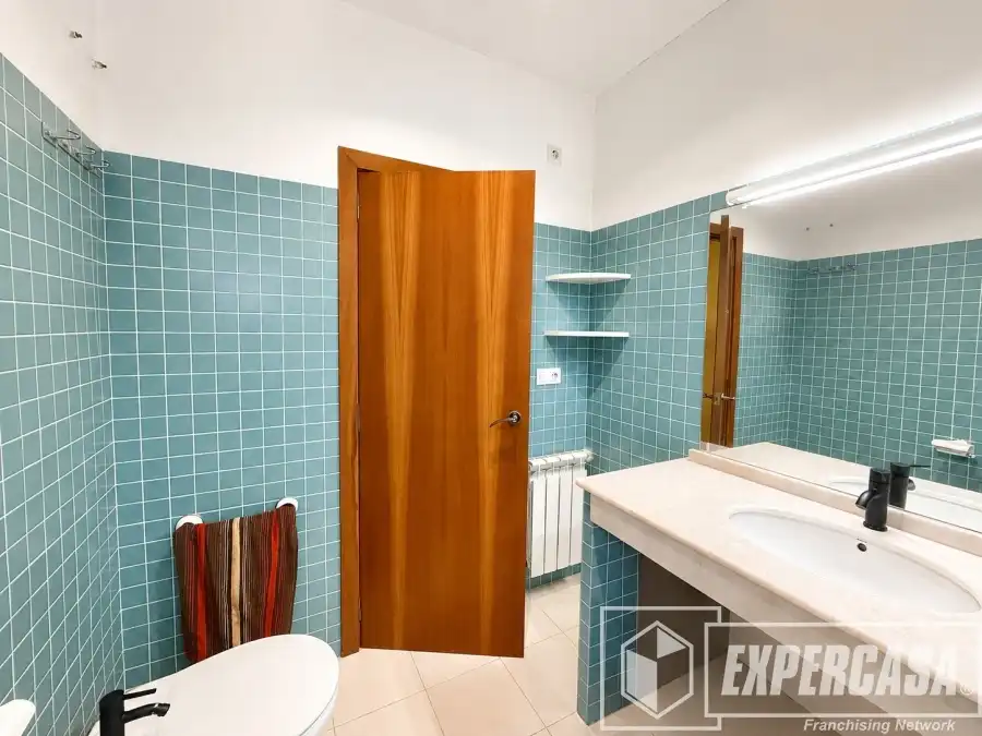 Bany de Casa o xalet en venda en Llíria amb Aire condicionat, Terrassa i Traster
