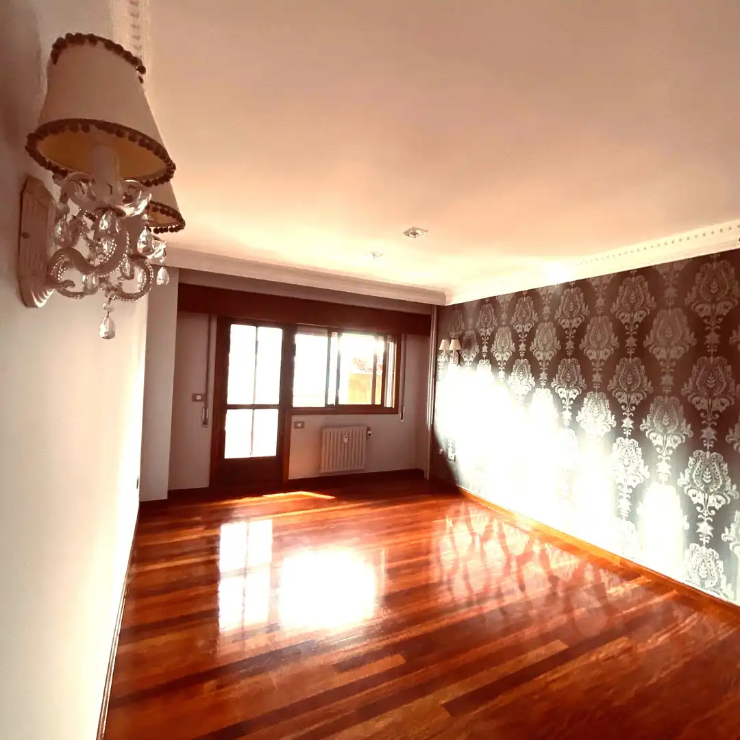 Esszimmer von Wohnung zur Miete in Vigo 