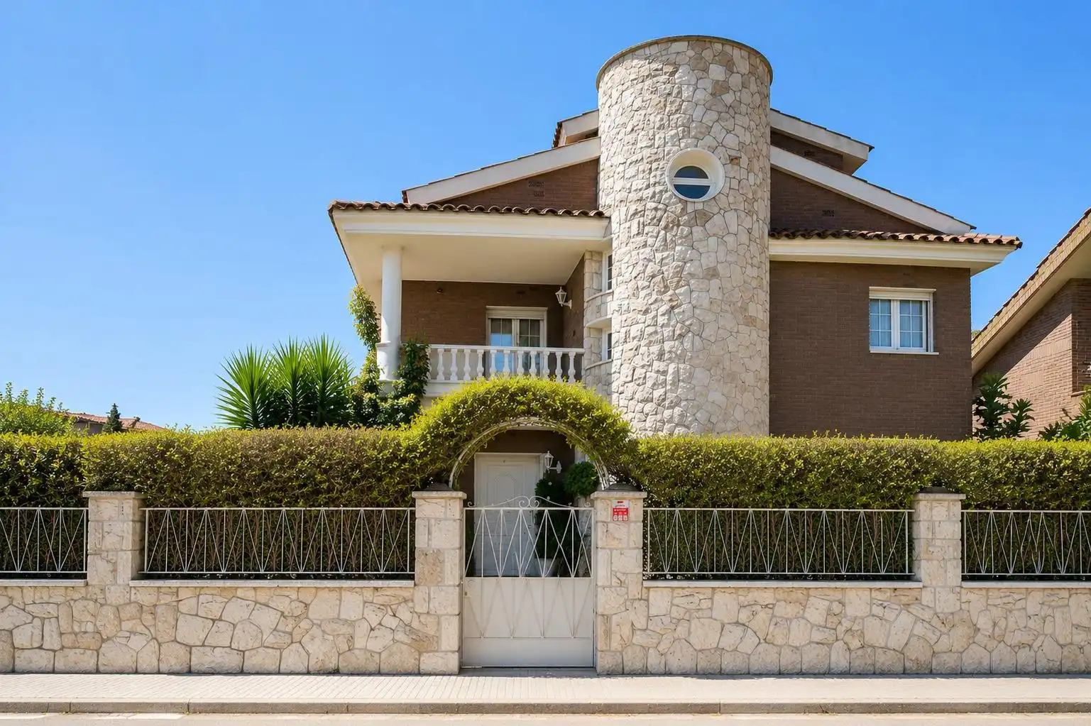 Exterior view of Houses for sale in Reus  with Heating and Storage room