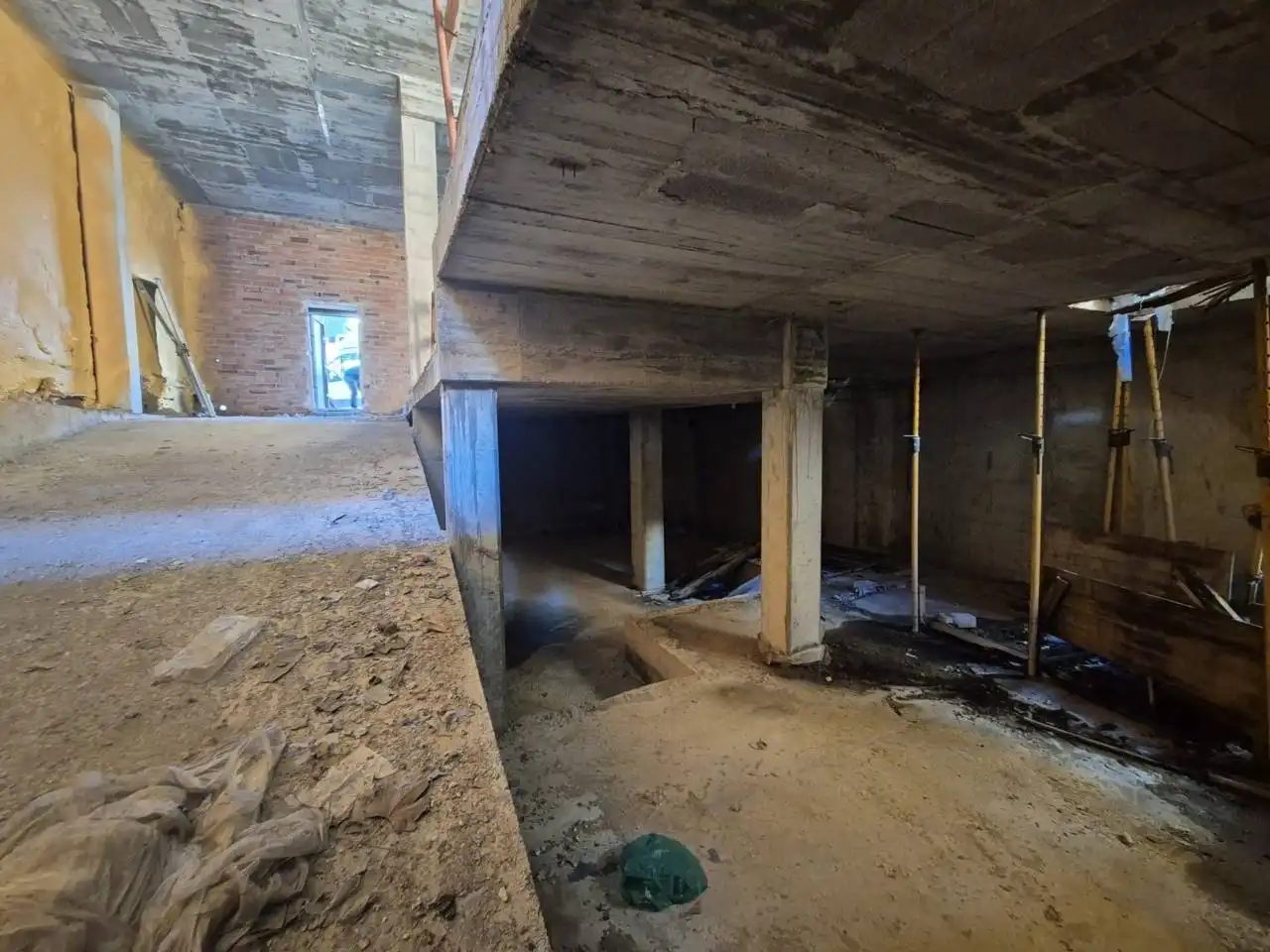 Gebäude zum Verkauf in Terrassa