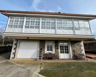 Vista exterior de Casa o xalet en venda en Valdoviño amb Calefacció, Jardí privat i Parquet