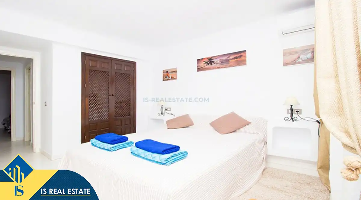 Dormitori de Apartament de lloguer en Torrevieja amb Aire condicionat, Calefacció i Terrassa