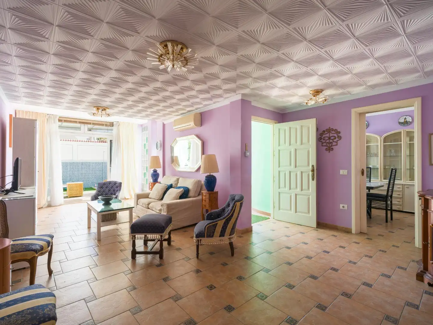 Sala d'estar de Casa o xalet en venda en San Bartolomé de Tirajana amb Aire condicionat, Jardí privat i Terrassa