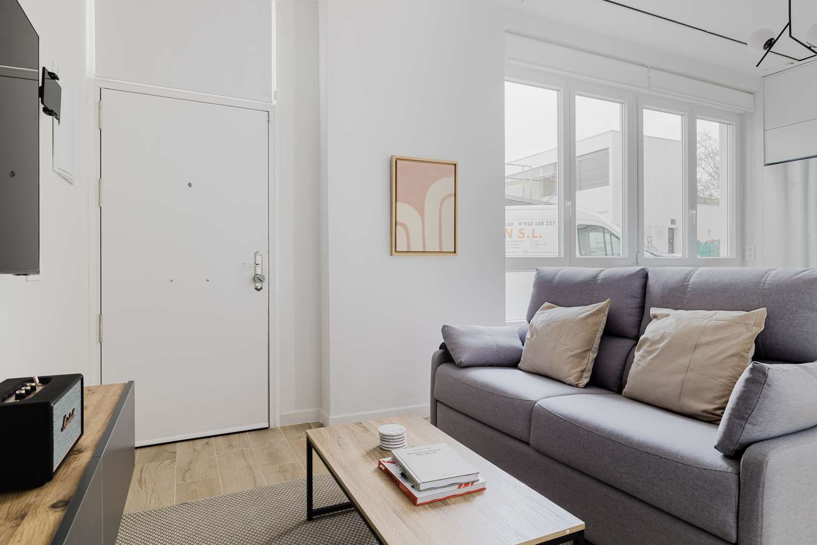 Living room of Apartment to share in  Madrid Capital  with Air Conditioner and Terrace