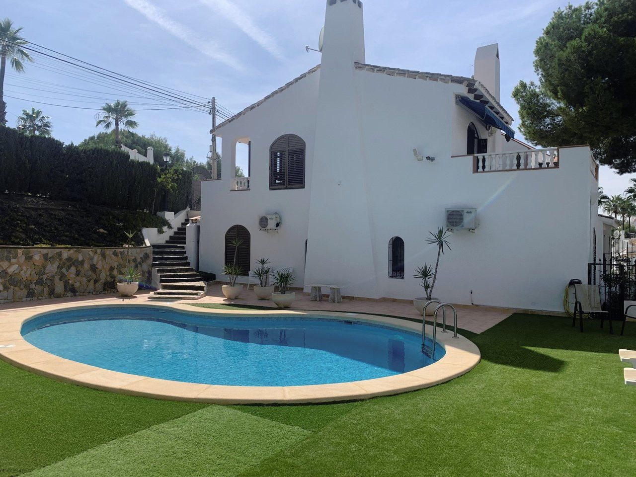 Piscina de Casa o xalet en venda en Orihuela amb Aire condicionat, Calefacció i Jardí privat