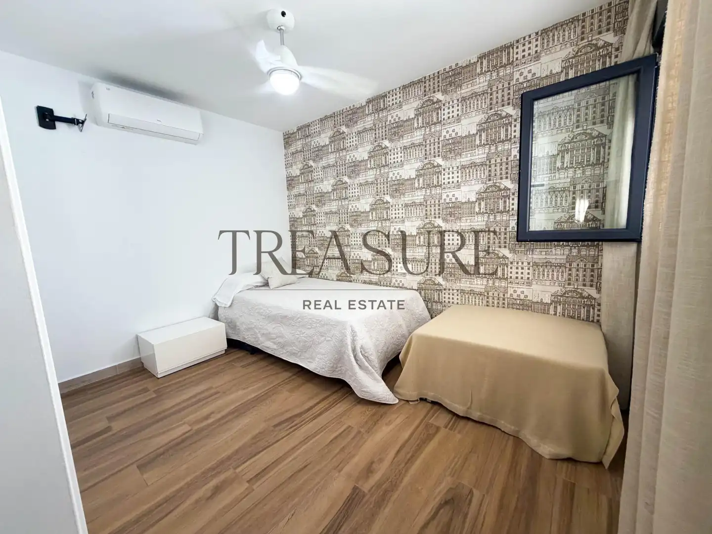 Habitación de Casa o chalet en venta en Pilar de la Horadada con Calefacción, Jardín privado y Terraza