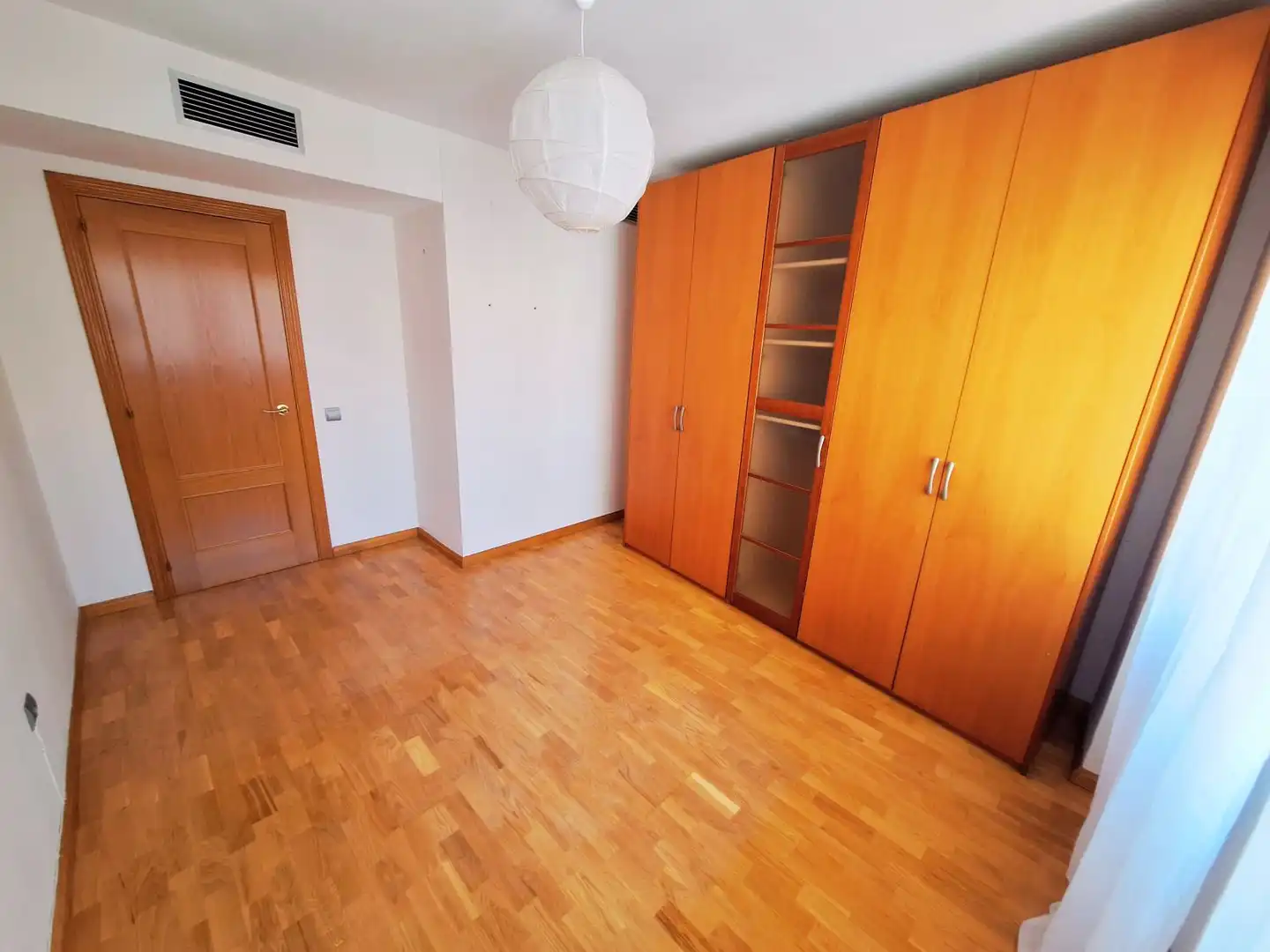 Habitación de Piso de alquiler en Madrid con Aire acondicionado, Calefacción y Parquet