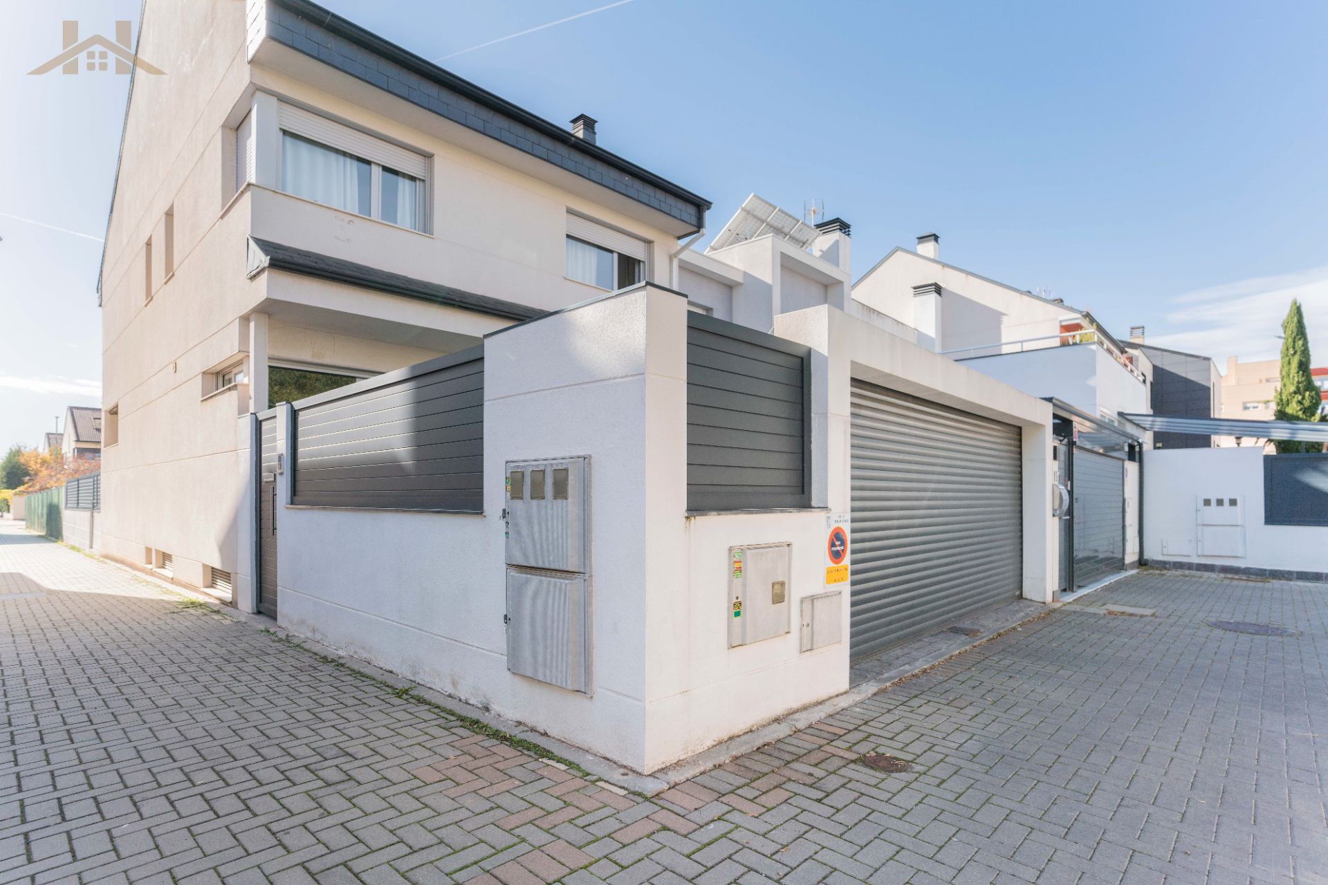 Vista exterior de Casa adosada en venda en Torrejón de Ardoz amb Moblat