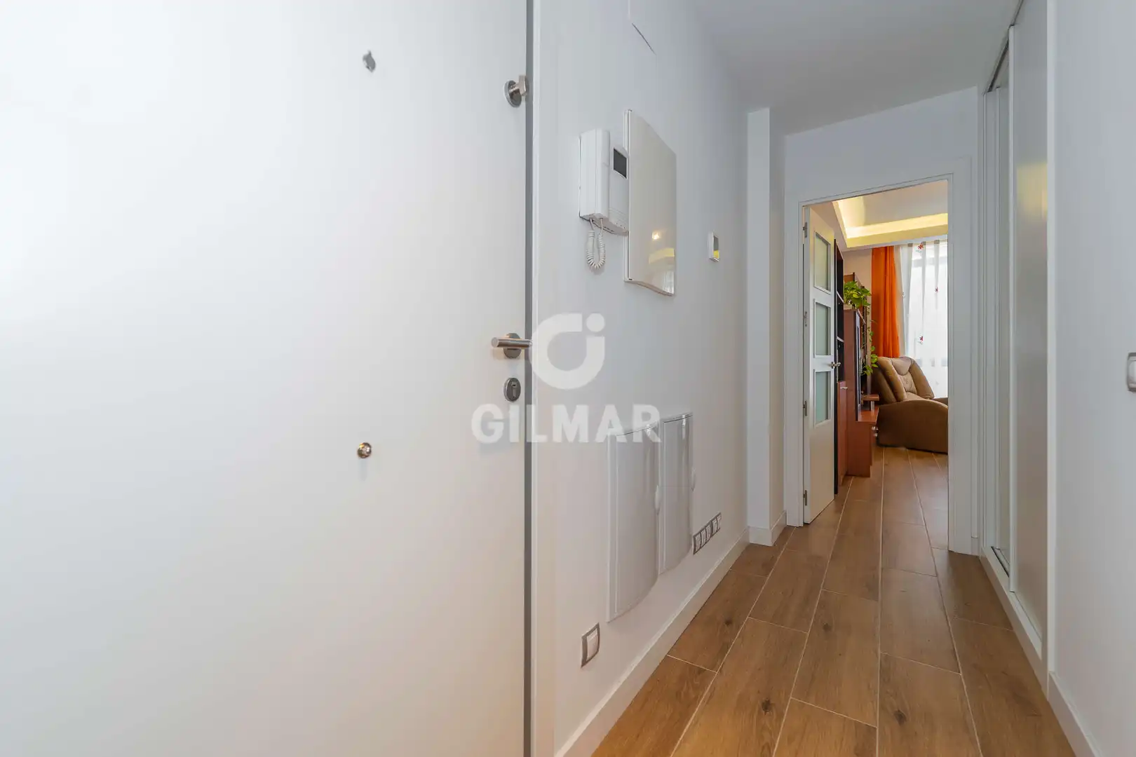 Piso en venta en Madrid con Calefacción y Trastero
