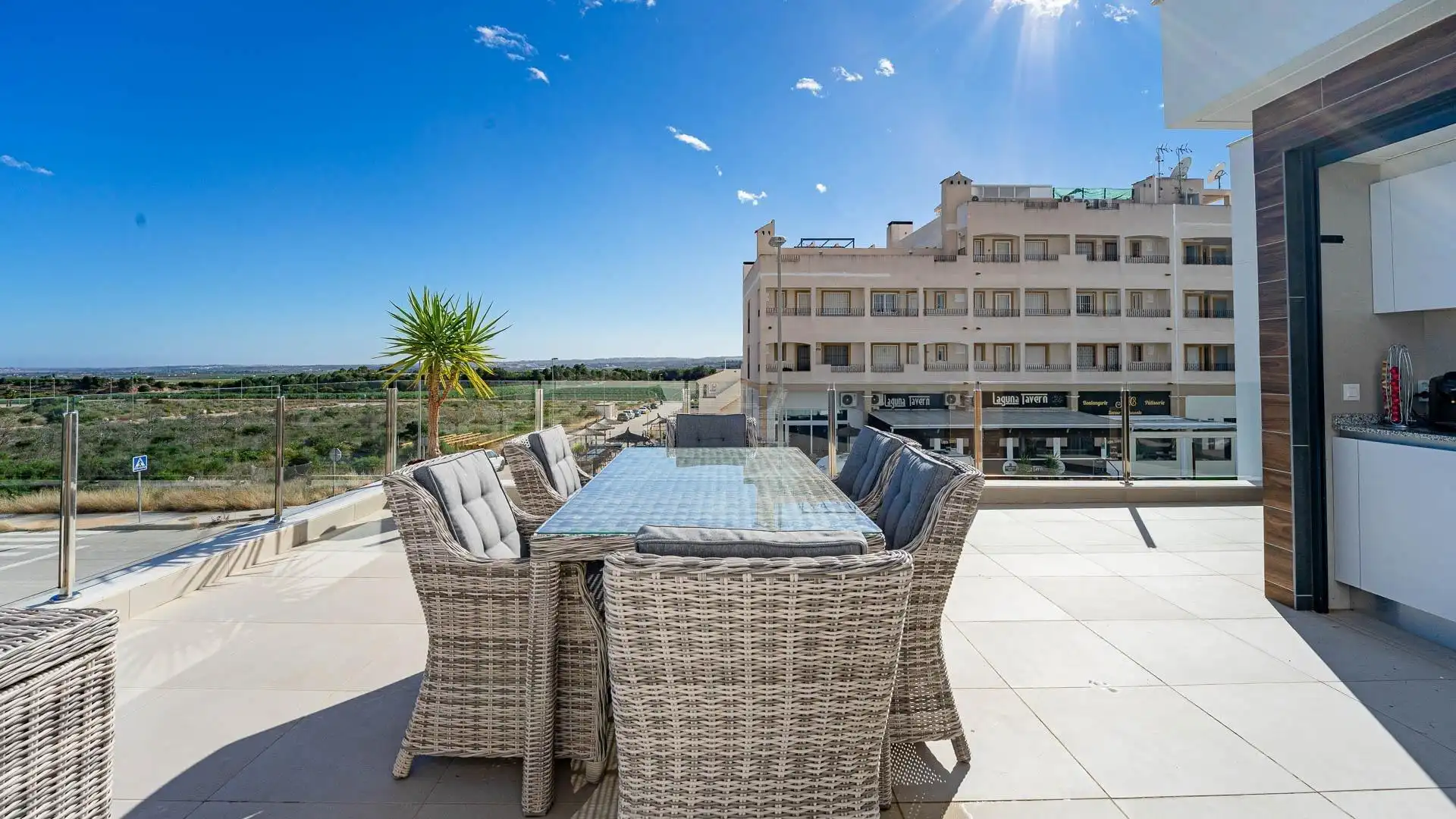 Terrassa de Casa o xalet en venda en Orihuela amb Aire condicionat, Jardí privat i Terrassa