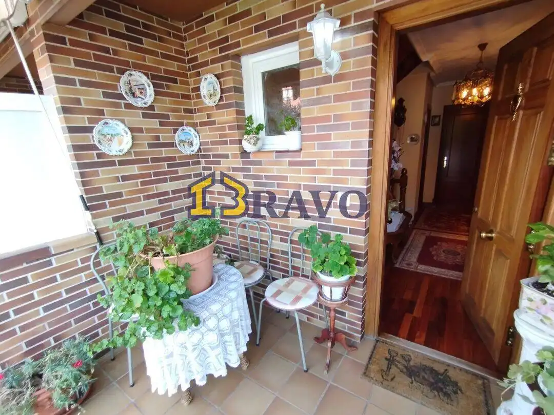Terraza de Casa adosada en venta en Medina de Pomar con Calefacción, Jardín privado y Terraza