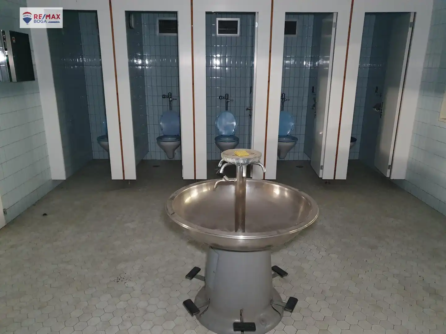 Bathroom of Industrial buildings for sale in Sangüesa / Zangoza